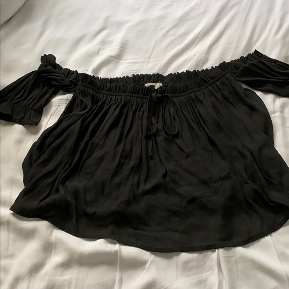 Black loose bottom top